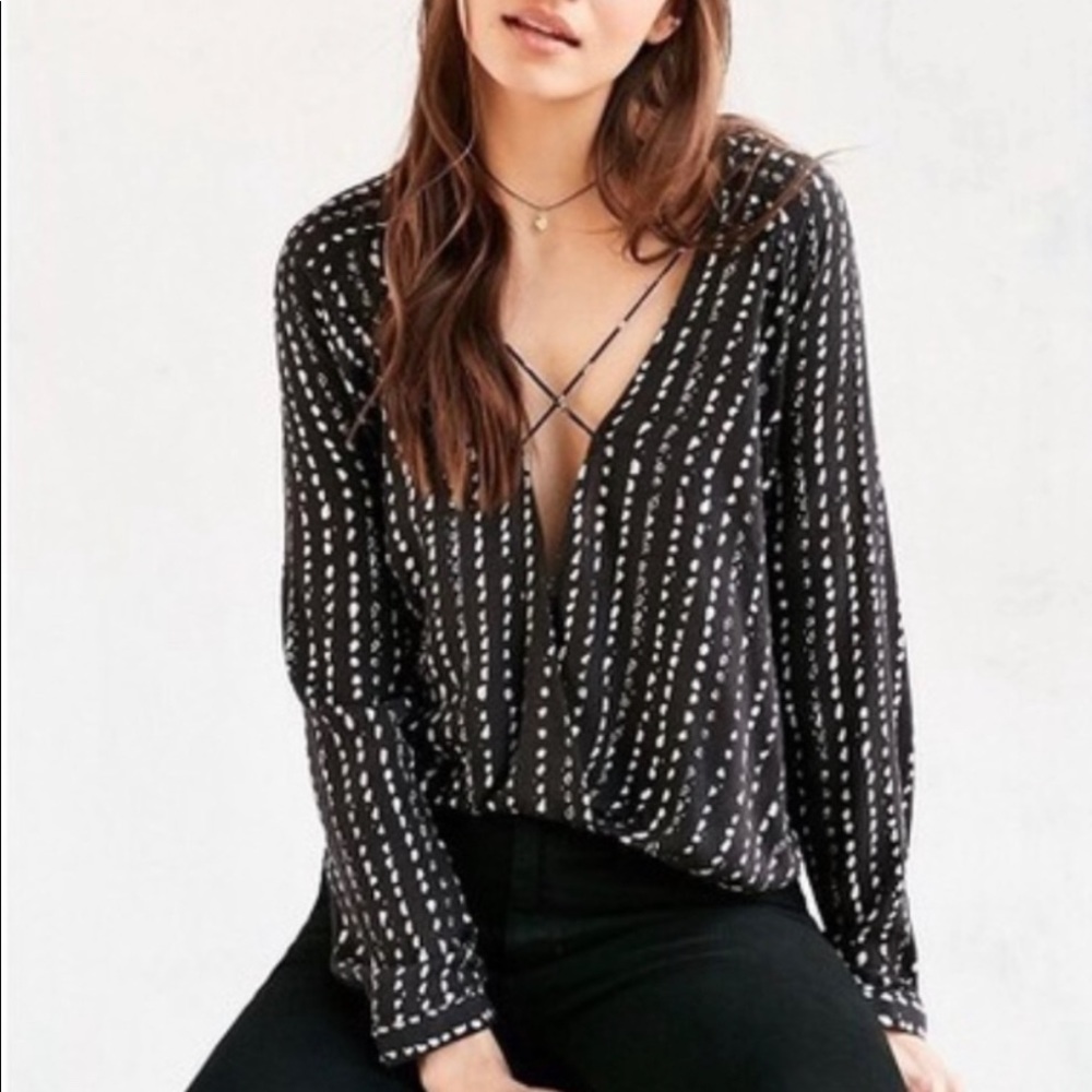 Silence + Noise Loose Fitting Low Cut Top